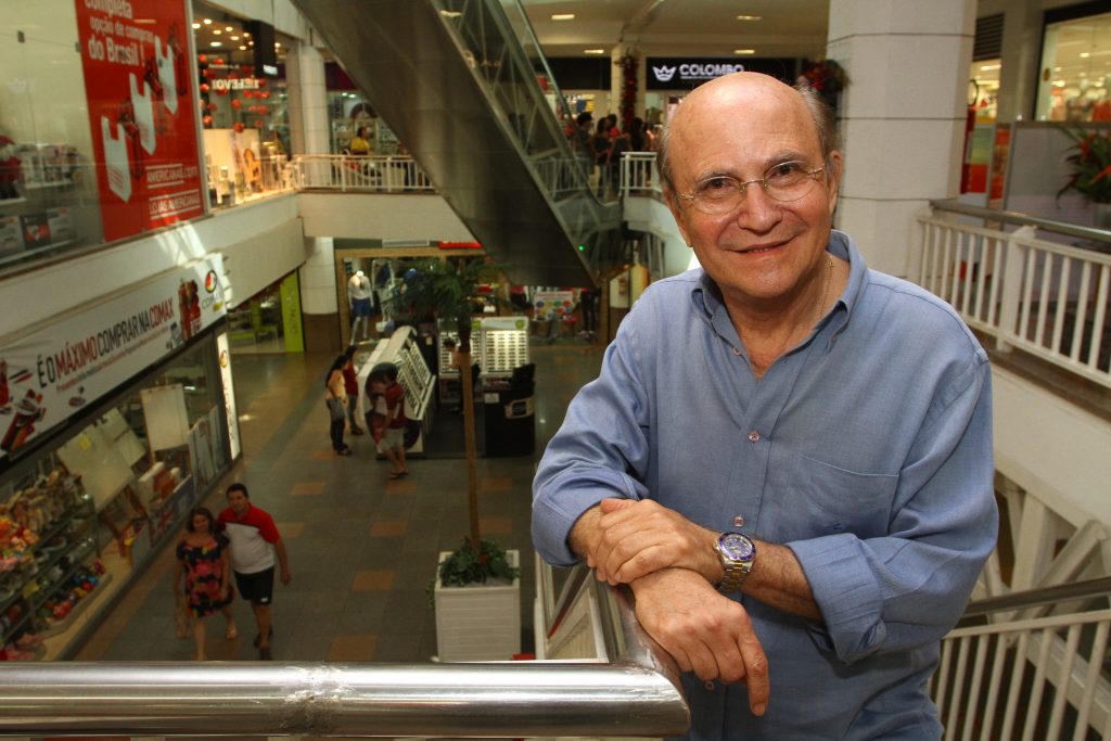 Empreendedor do Shopping Benfica, João Soares Neto é homenageado pelos Conselhos Federal e Regional de Administração