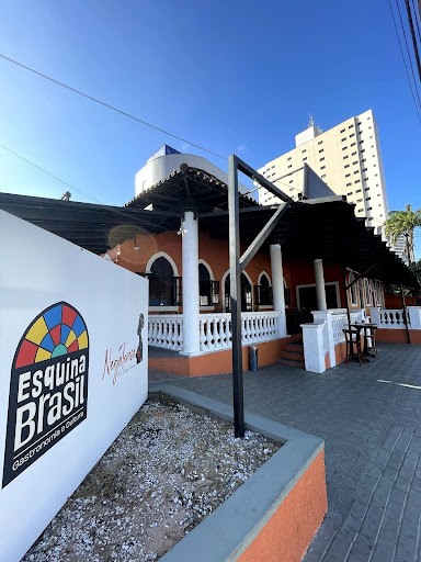 Show de humor, swing e forró agitam a programação do Esquina Brasil/Nega Teresa nesta quinta e sexta-feira