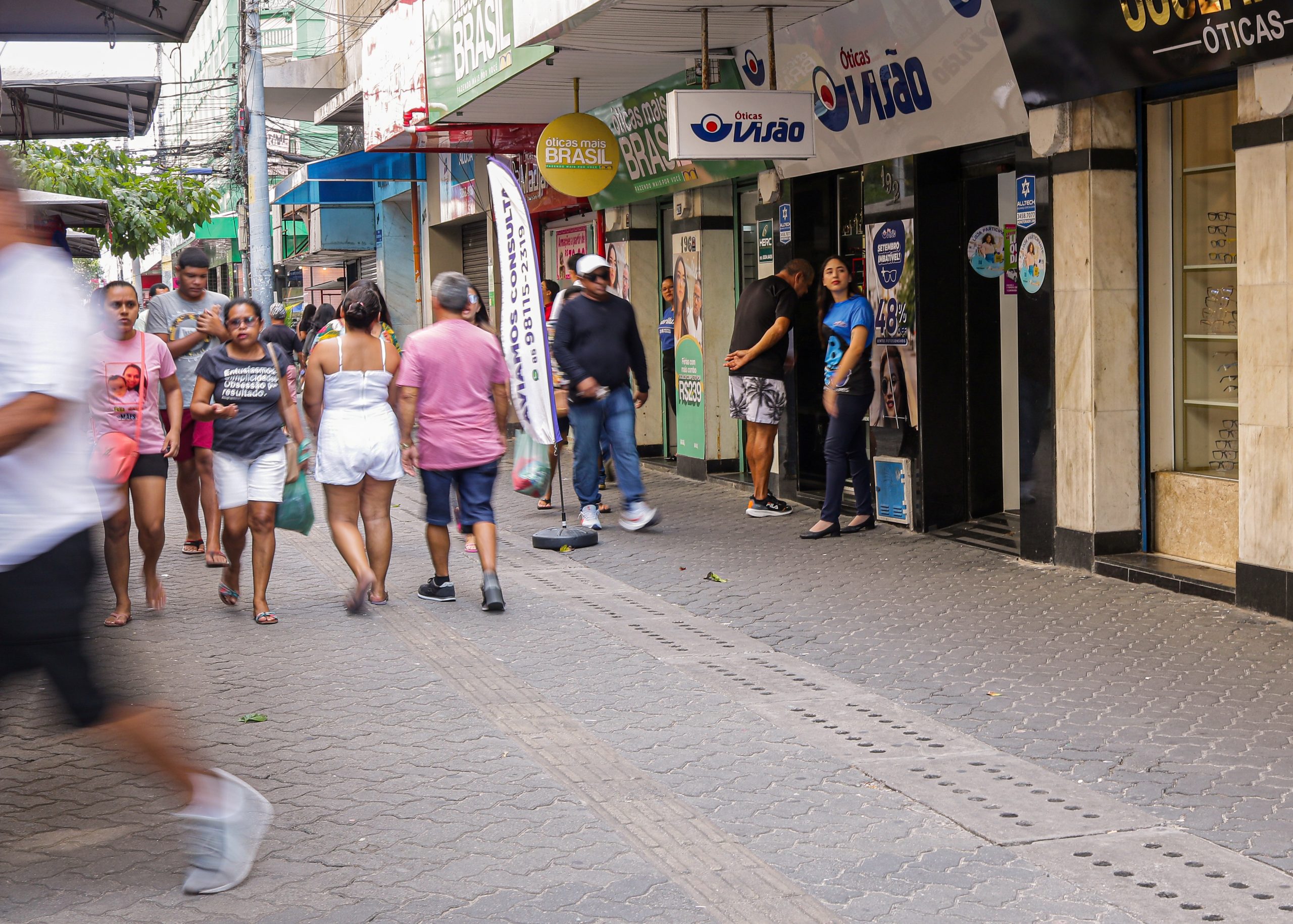 Saiba como será o funcionamento do comércio de Fortaleza no feriado de 15 de novembro