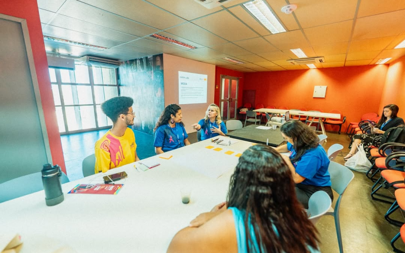 Cariri recebe cursos gratuitos da Escola Livre de Economia Criativa em Juazeiro do Norte, Crato e Barbalha