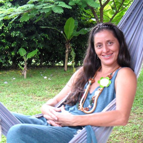  Oficina propõe trabalhar narrativas visuais através do bordado 