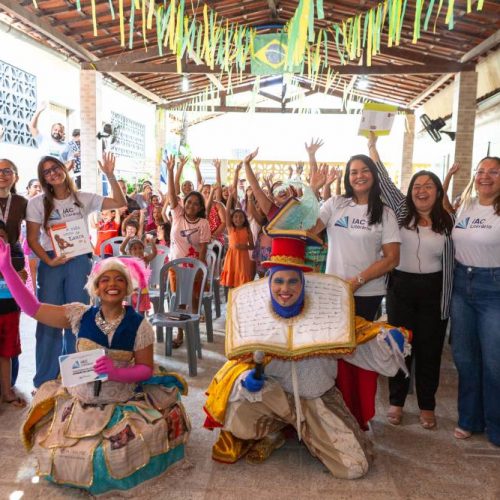 Projeto entrega minibibliotecas com acerto de 180 livros e amplia acesso à leitura em Caucaia