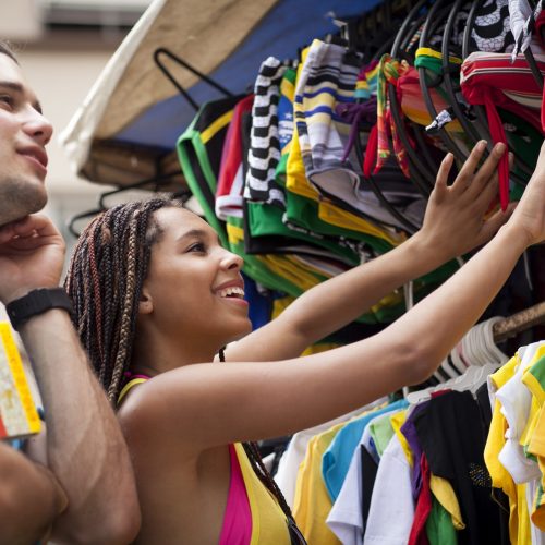 Copa do Mundo deve levar quase 100 milhões de brasileiros às compras, aponta pesquisa CNDL/SPC Brasil
