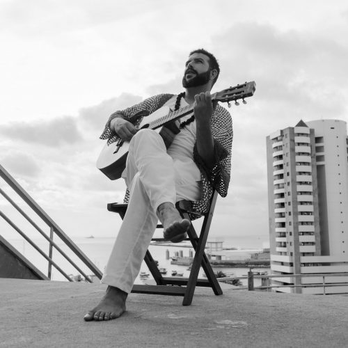 Fim de semana tem show de Juruviara, Roda de Minas e Macaúba do Bandolim no Esquina Brasil