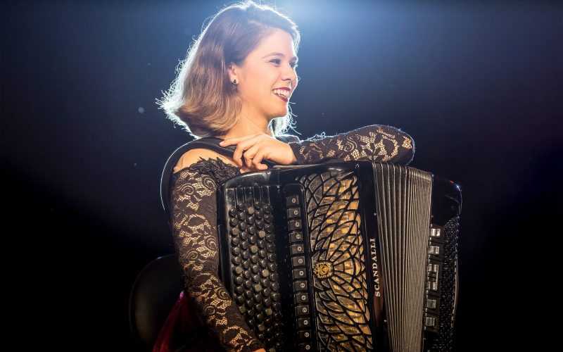 Espetáculo musical inédito “Por Detrás do Fole – Sanfoneiras do Brasil” chega a Fortaleza em junho