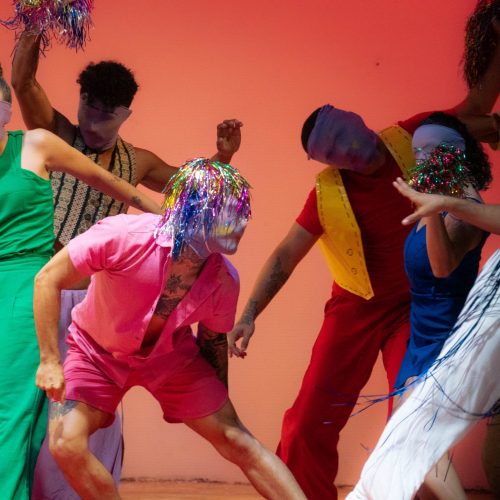 Espetáculo “O que você tem na cabeça”, com Escola de Dança de Paracuru. Foto Allan Diniz