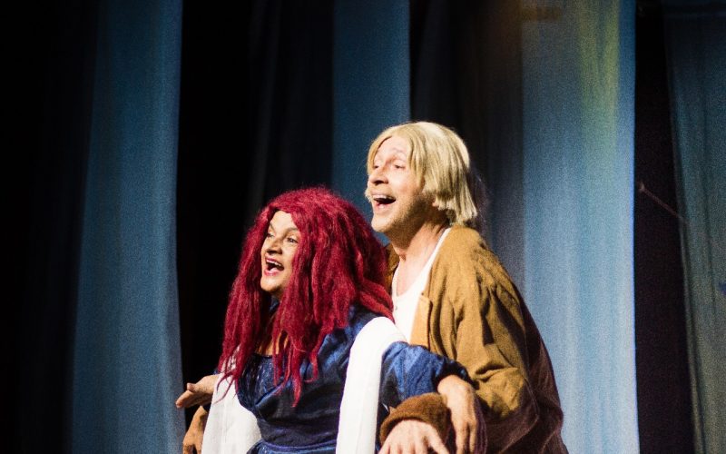 Peça Tita & Nic | Crédito: Josué Bergson

