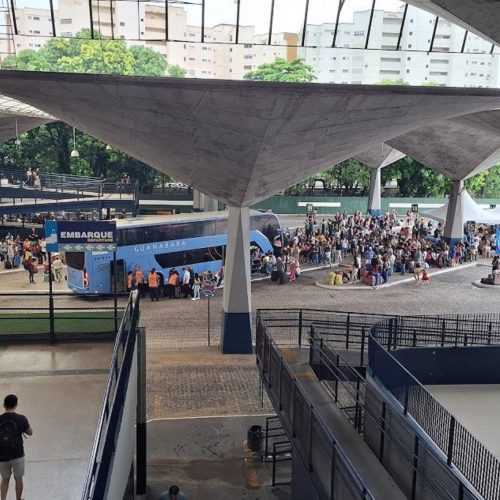 Empresas de ônibus vão ofertar 243 viagens extras para o Réveillon