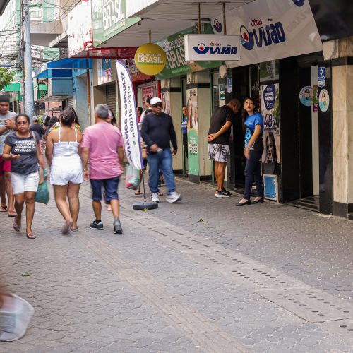 CDL: horário de funcionamento do comércio no final de ano