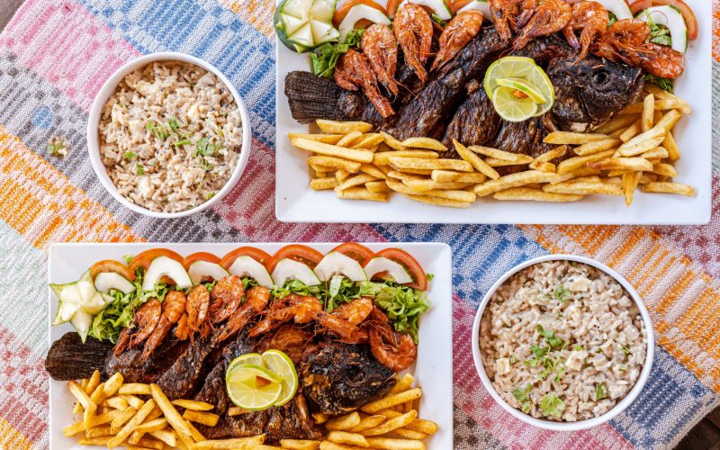 Prato de tilápia frita do I Festival Gastronômico da Praia do Futuro, de 2024 / Crédito: Thiago Giovanny Lopes Silva
